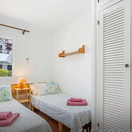 아파트 For 6 With A Private Terrace In